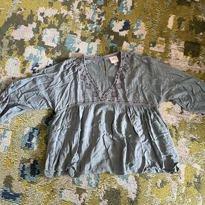 Knox Rose Light Blue Embroidered V-Neck Peasant Top